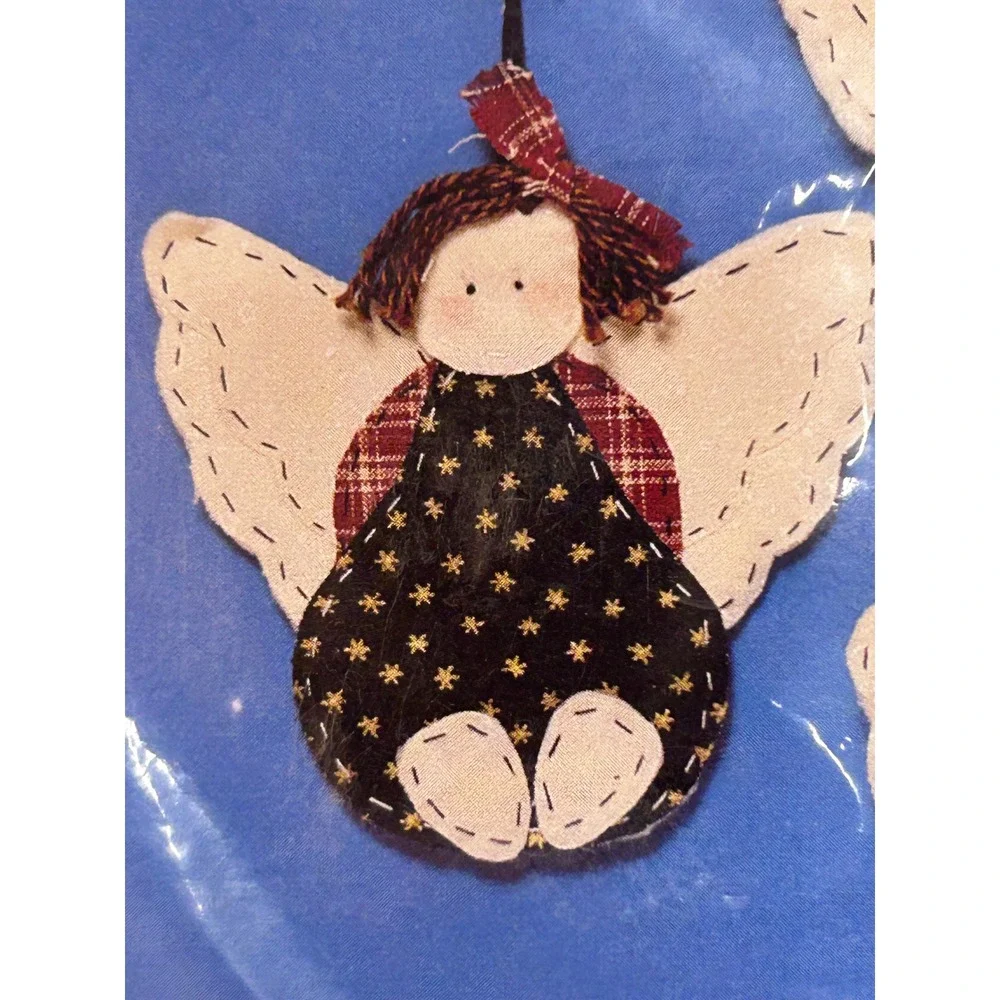 Angel Stitchery Ornament Kit Vintage 1993 Heavenly Triplets Bernat  95-6000-00